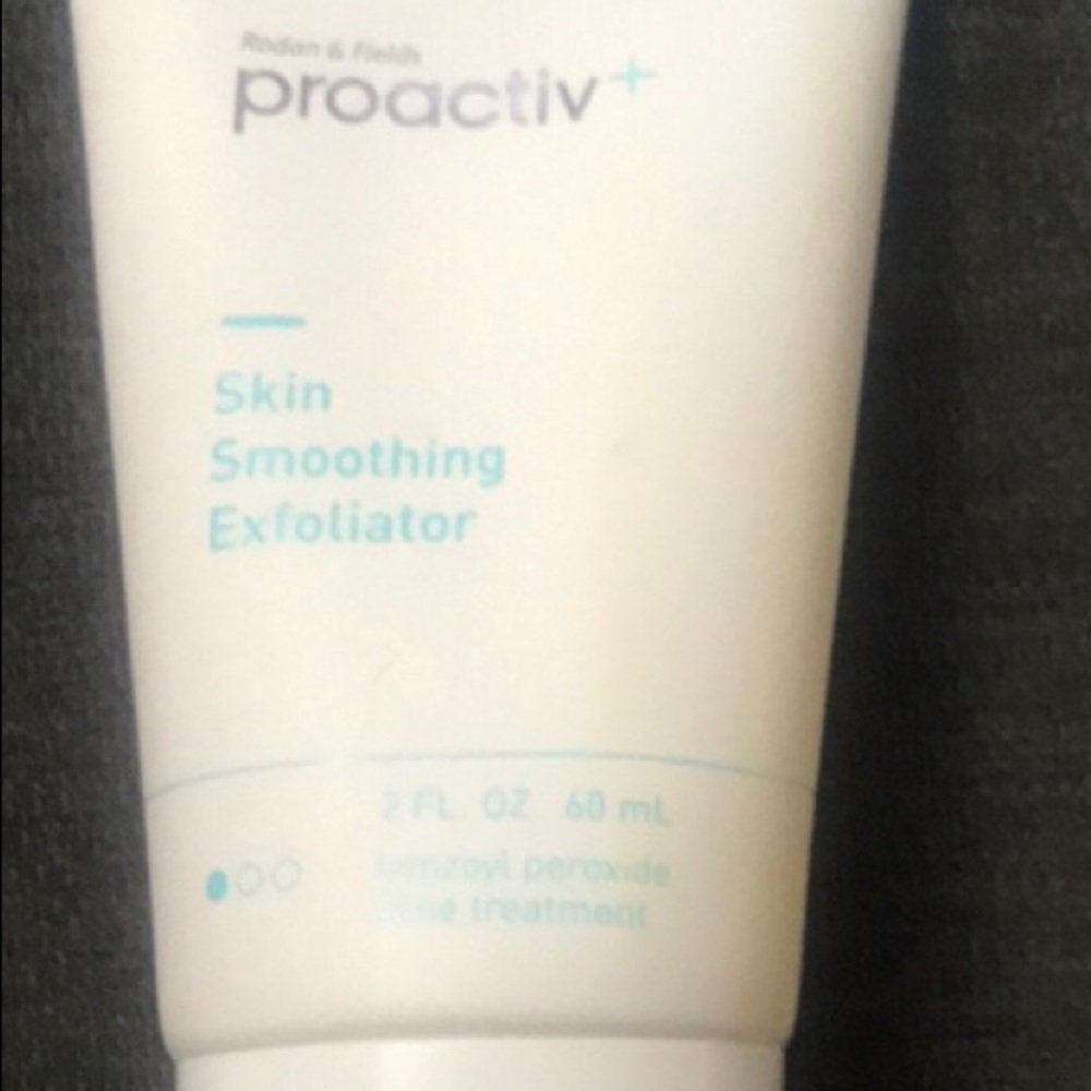 One 1 Oz Hydrator and one 2 Oz Exfoliator
